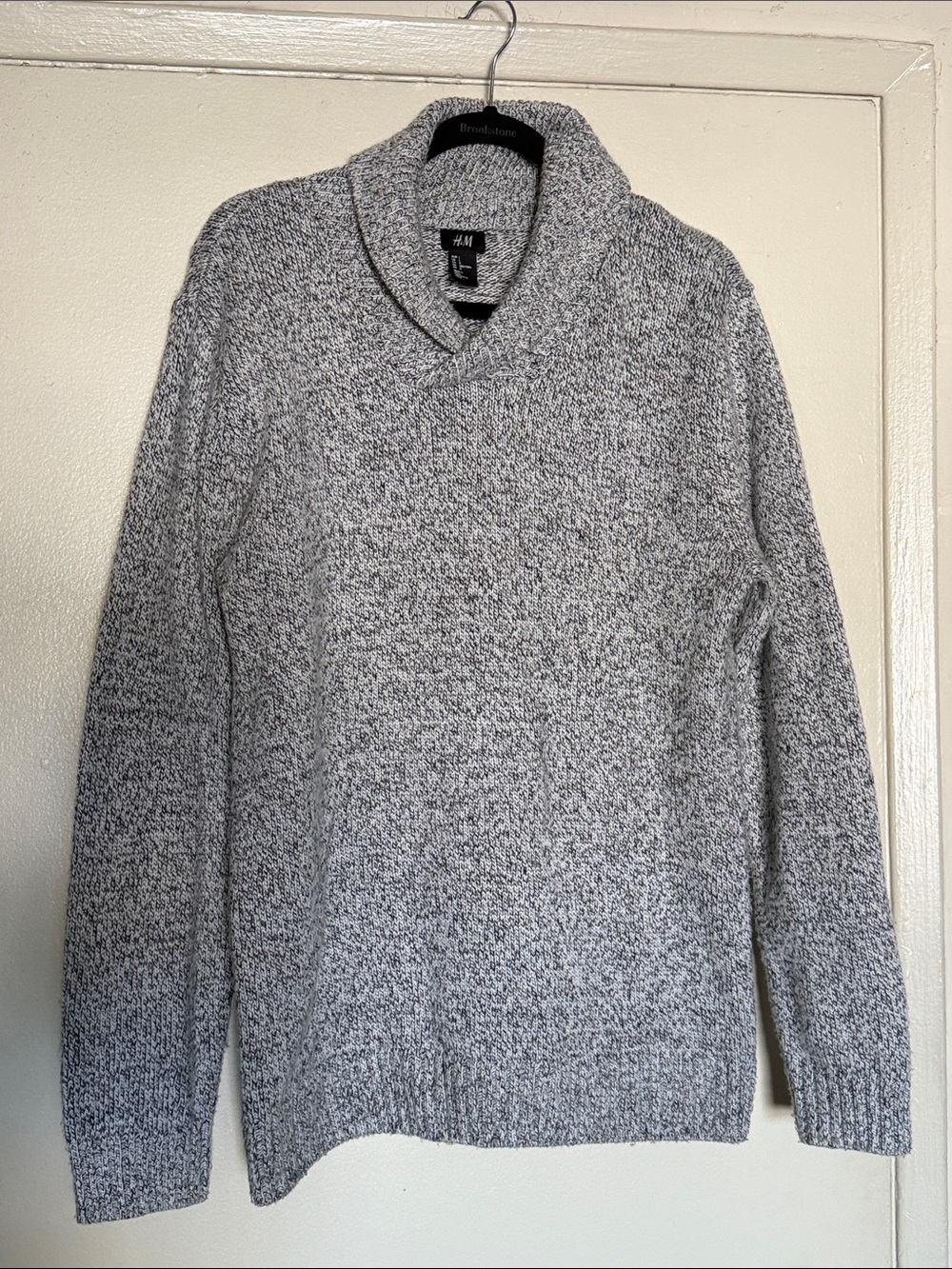 H&M L Men's Marled Gray V-Neck Shawl Sweater